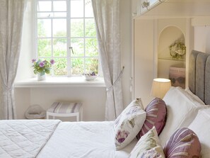 2 bedrooms, free WiFi, bed sheets - 2 bedroom accommodation in Stoke Gabriel (Stoke Gabriel)