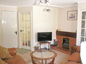 Living area - 4 bedroom accommodation in Robin Hood’s Bay, near Whitby (Robin Hood’s Bay, near Whitby)