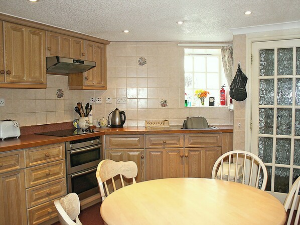 Highchair - 4 bedroom accommodation in Robin Hood’s Bay, near Whitby (Robin Hood’s Bay, near Whitby)