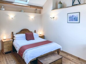 2 bedrooms, free WiFi, bed sheets - 2 bedroom accommodation in Bishops Moat, near Bishops Castle (Bishops Moat, near Bishops Castle)