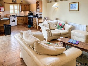 Living area - 2 bedroom accommodation in Bishops Moat, near Bishops Castle (Bishops Moat, near Bishops Castle)