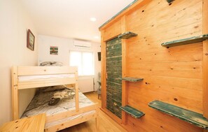 4 bedrooms, in-room safe, travel crib, free WiFi