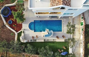 Outdoor pool - Gorgeous home in Trogir with sauna (Trogir)