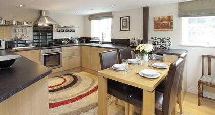 Stable Cottage - HW7452