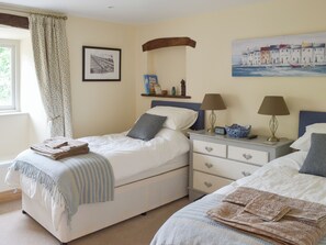 2 bedrooms, free WiFi, bed sheets - 2 bedroom accommodation in Ravenstonedale, near Kirkby Stephen (Ravenstonedale, near Kirkby Stephen)