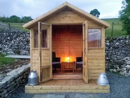 2 bedroom accommodation in Ravenstonedale, near Kirkby Stephen