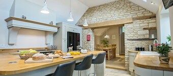 4 bedroom accommodation in Aisby, near Grantham