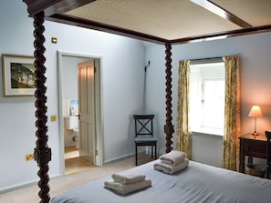 3 bedrooms, free WiFi, bed sheets