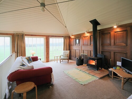 2 makuuhuoneen majoitus Gunton Parkissa, lähellä Hanworthia