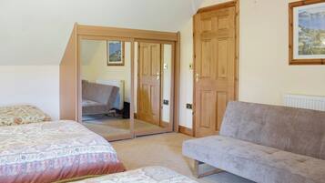 2 bedrooms, bed sheets