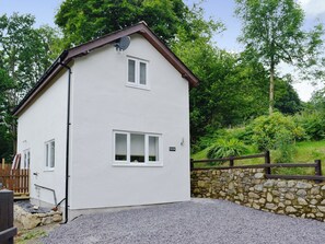 Exterior - 2 bedroom accommodation in Bontnewydd, near Dolgellau (Bontnewydd, near Dolgellau)