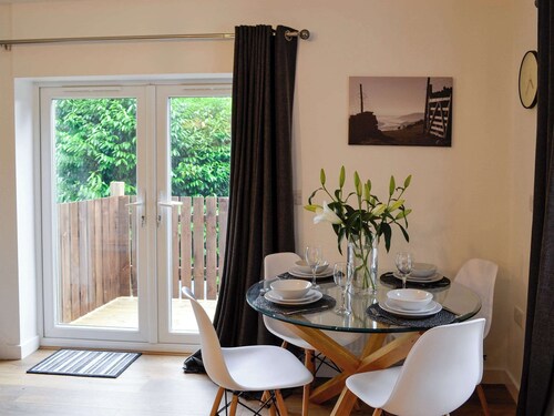 2 makuuhuoneen majoitus Bontnewyddissä lähellä Dolgellaua