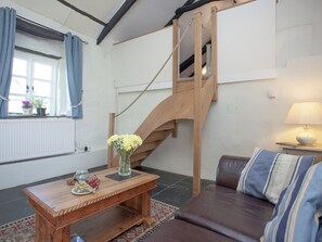 TV - An idyllic North Cornwall retreat. (Tresmorn, Bude)