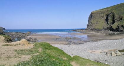 An idyllic North Cornwall retreat.