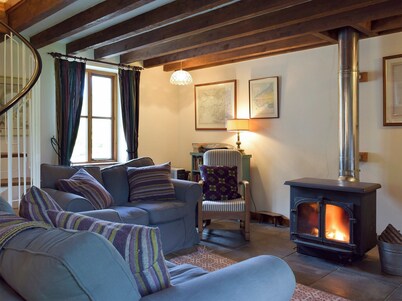 3 bedroom accommodation in Fachongle Ganol, near Newport