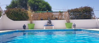 Villa with pool in the Ourique region <br>sleeps 9 4 bedrooms