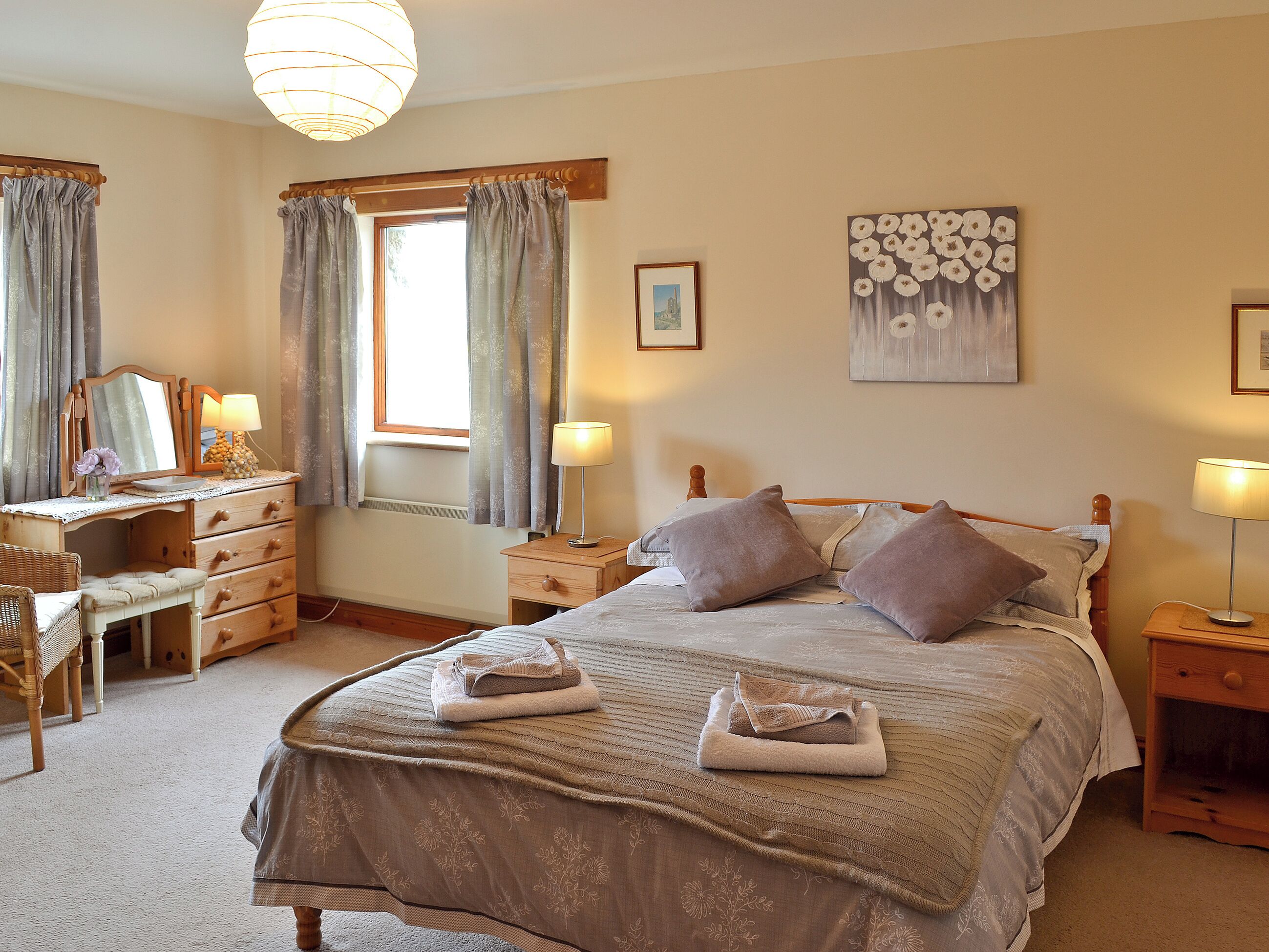 2 habitaciones, wifi gratis y ropa de cama 