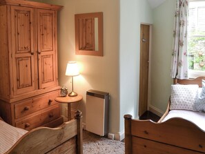 3 chambres, accès au Wi-Fi (inclus), literie fournie
