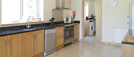 Lavavajillas y periquera