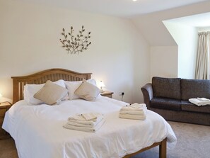 4 soverom, wi-fi (inkludert) og sengetøy