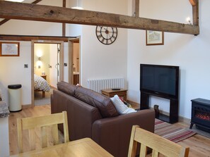 Living area - 1 bedroom accommodation in North Kilvington, near Thirsk (North Kilvington, near Thirsk)
