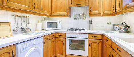 Lave-vaisselle, chaise haute