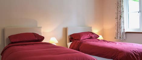 3 habitaciones, wifi gratis y ropa de cama