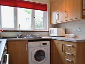 Dishwasher - 3 bedroom accommodation in near Bowness-on-Windermere (near Bowness-on-Windermere)