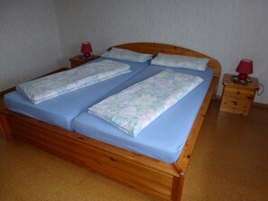 1 habitación, wifi y ropa de cama
