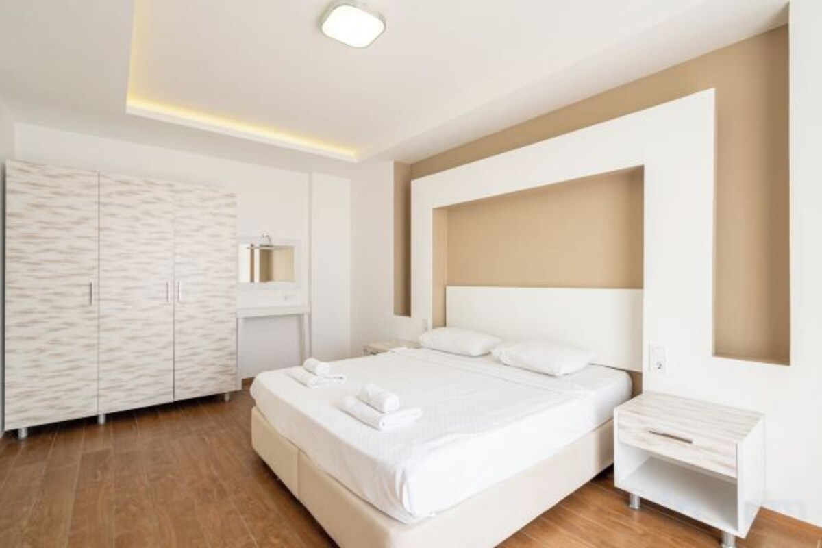 4 chambres, bureau, fer et planche à repasser, Wi-Fi gratuit