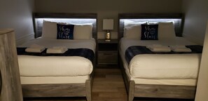 3 bedrooms, desk, iron/ironing board, free WiFi - Orlando Vista Cay Dream Vacation  Luxurious/Exquisite 3Bed/2Bath Condo Sleeps 8 (Orlando)