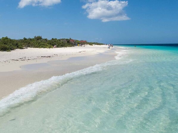 Liegestühle, Strandtücher