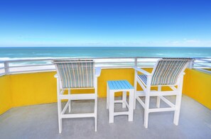 Terrace/patio - 1BR Oceanfront w/Balcony &Custom Kitchen@ OceanWalk (Daytona Beach)