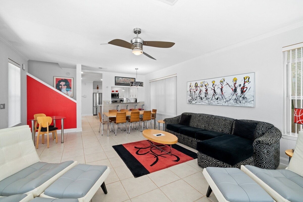Photo 2 of Pet Friendly! 5 BR/5.5 Bath Luxury~Private Pool~Cabana~Steps to Beach