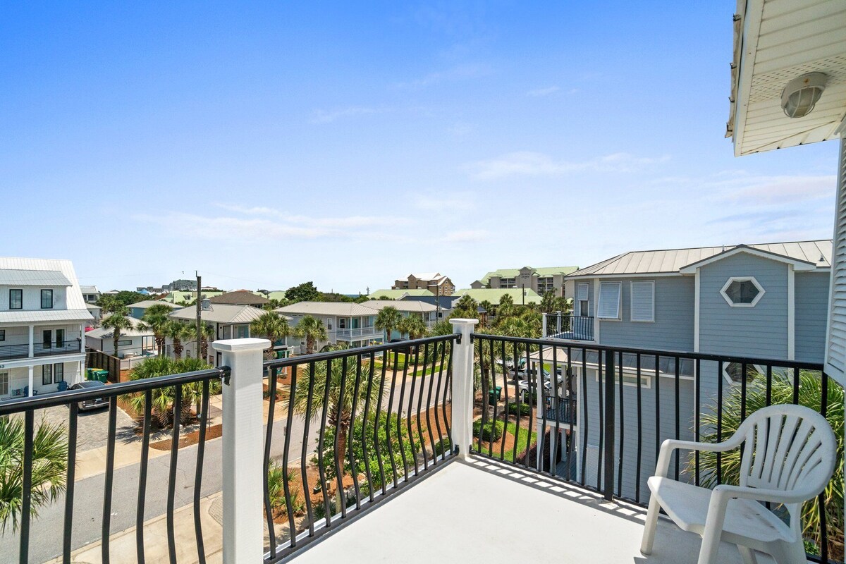 Photo 66 of Pet Friendly! 5 BR/5.5 Bath Luxury~Private Pool~Cabana~Steps to Beach