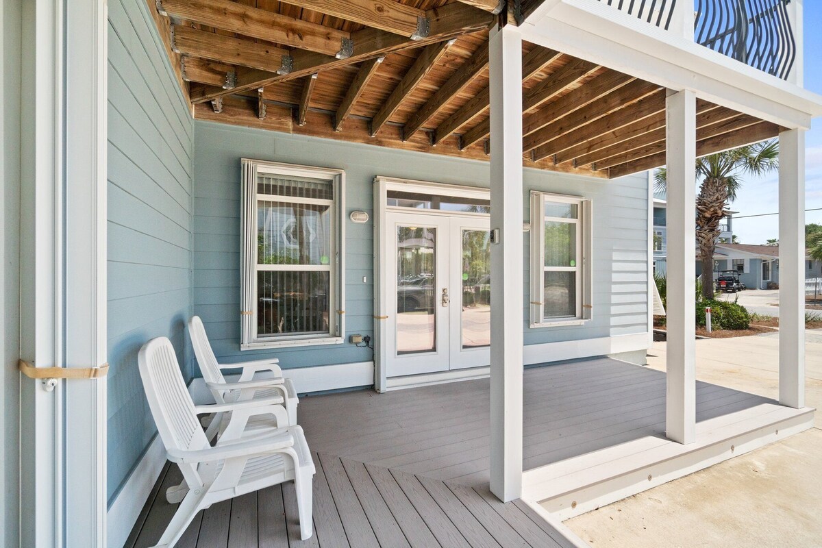 Photo 6 of Pet Friendly! 5 BR/5.5 Bath Luxury~Private Pool~Cabana~Steps to Beach