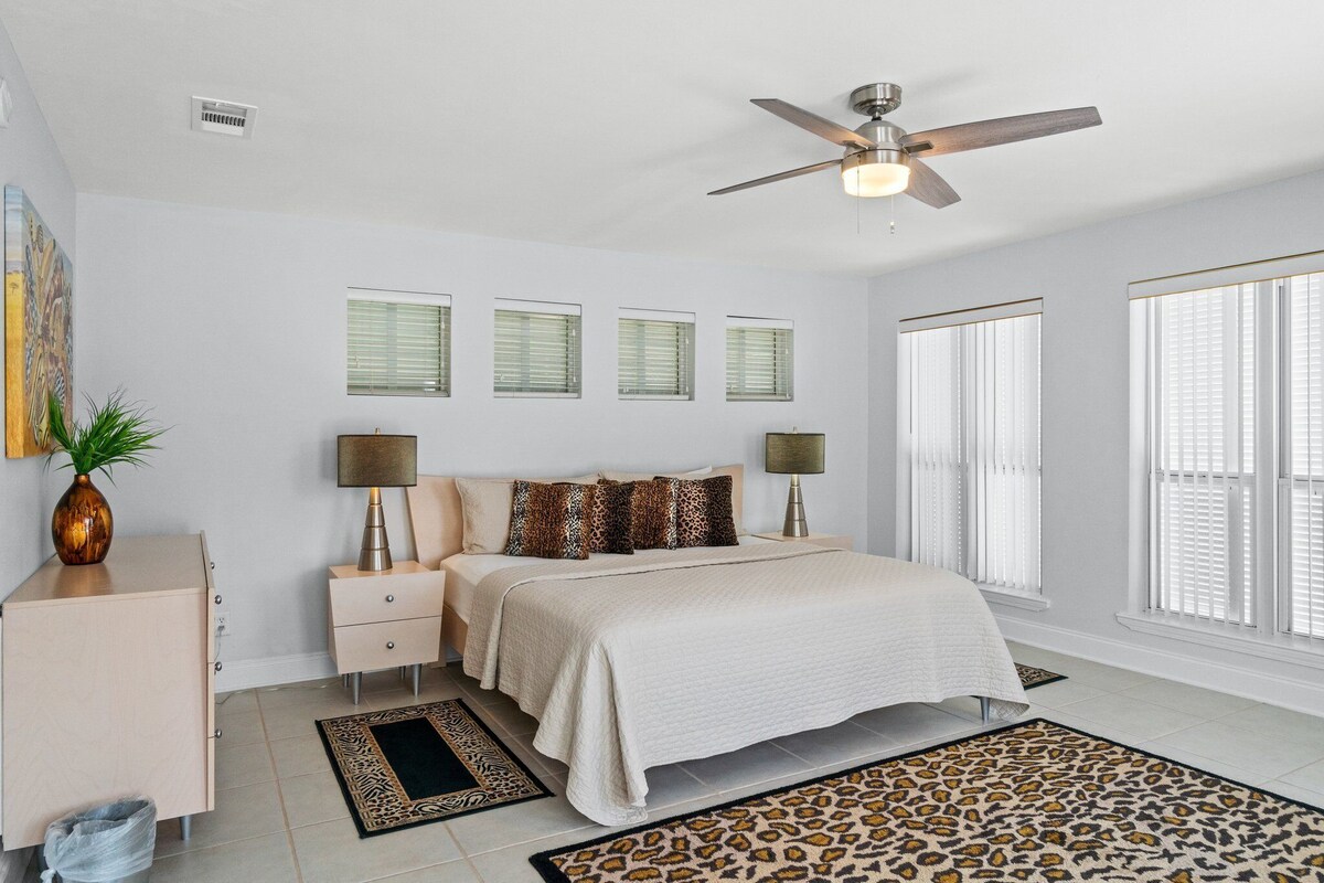 Photo 35 of Pet Friendly! 5 BR/5.5 Bath Luxury~Private Pool~Cabana~Steps to Beach
