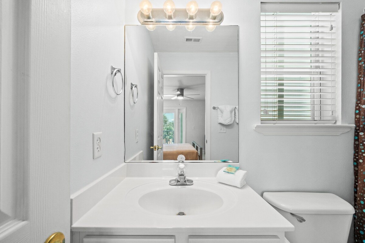 Photo 50 of Pet Friendly! 5 BR/5.5 Bath Luxury~Private Pool~Cabana~Steps to Beach
