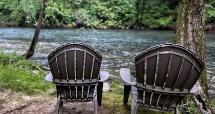 Relax & Unwind at the Chestatee River Retreat! Pet Friendly & Near Wineries