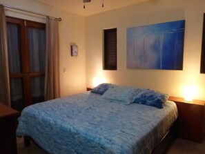 2 bedrooms, in-room safe, desk, iron/ironing board