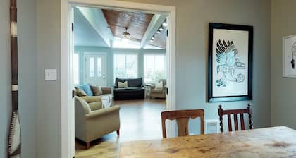 Casa amigable para perros en el paseo marítimo con vistas increíbles!