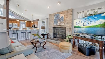 Smart TV, fireplace, DVD player