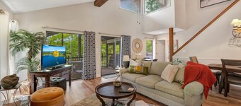 MARGARITAVILLE RESORT Tan Tar A Estates-4 Bed 5 Baths with Hot Tub & Fireplace.