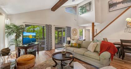 MARGARITAVILLE RESORT Tan Tar A Estates-4 Bed 5 Baths with Hot Tub & Fireplace.