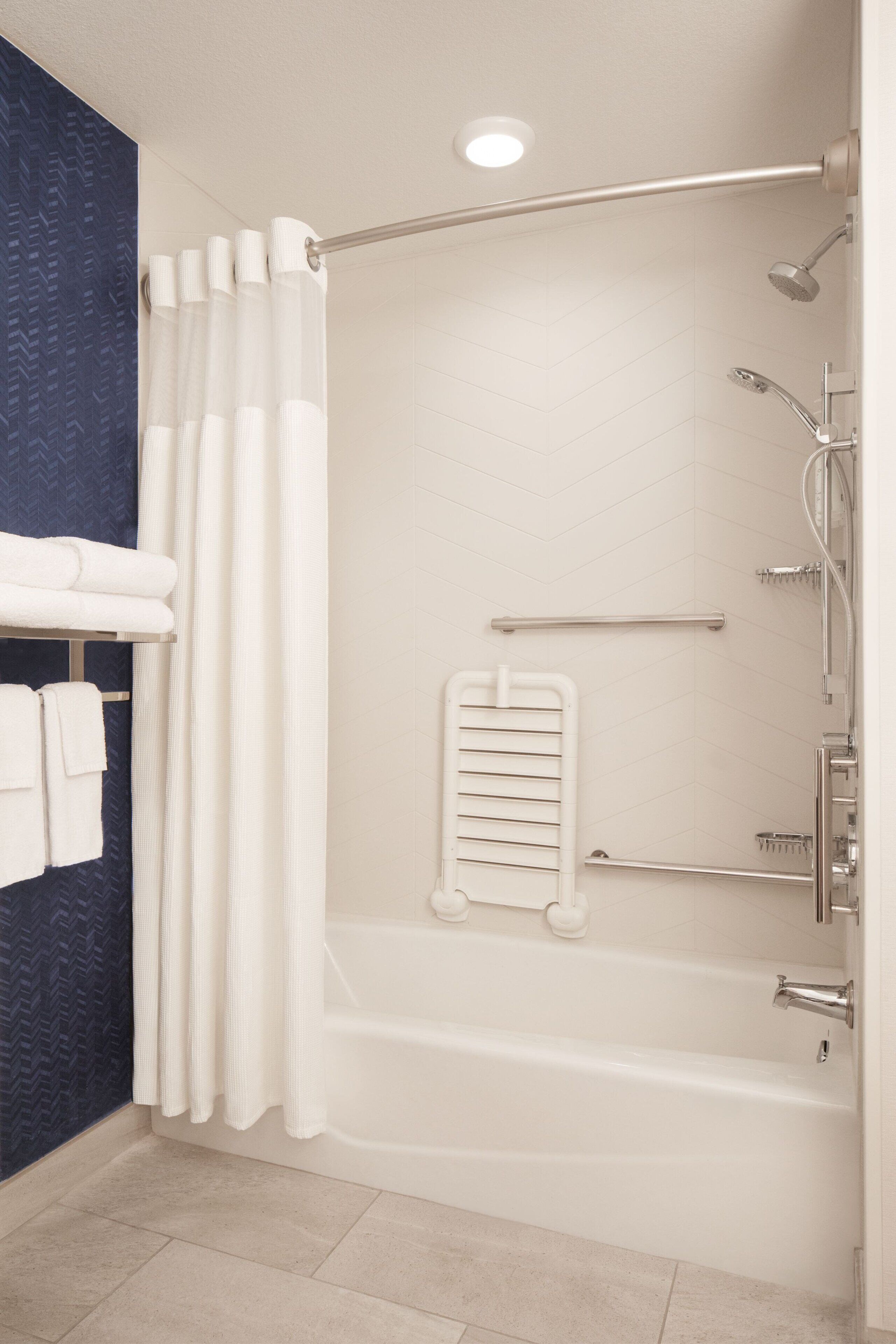 Photo - Fairfield Inn & Suites by Marriott Fresno North/Shaw Avenue