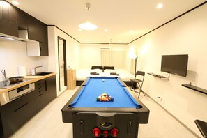 Habitación cuádruple (301) | Servicio de la habitación