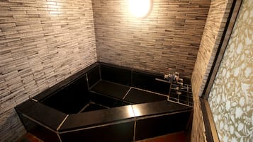 Standard Double Room (Skytree View) | Deep soaking bathtub