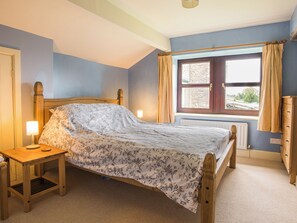 3 quartos, Wi-Fi de cortesia, roupa de cama