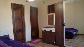 Standard Double Room - Guesthouse greenville (Batumi)