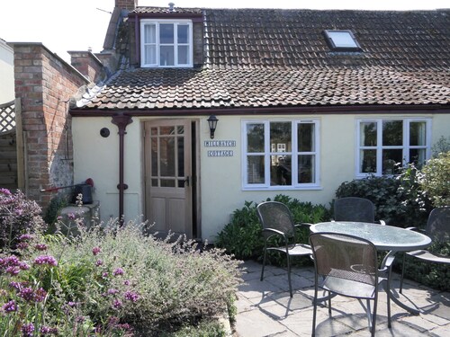 3 bedroom accommodation in Mark, Highbridge